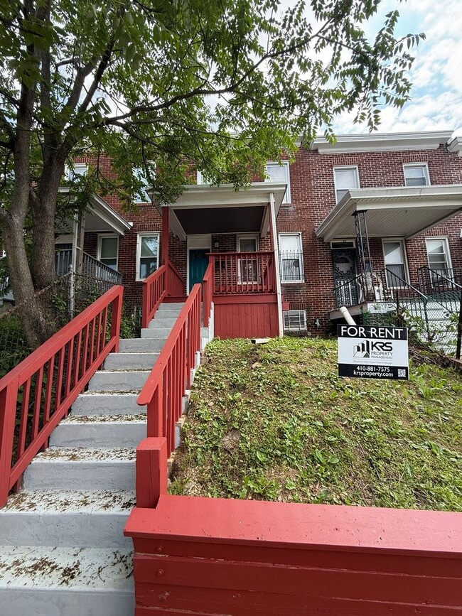 property at 3217 Ravenwood Ave
