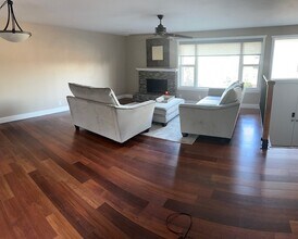 4001 SW 328th St in Federal Way, WA - Foto de edificio - Building Photo