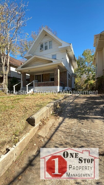 3341 Agnes Ave in Kansas City, MO - Building Photo