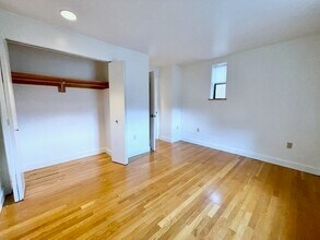 102 Gainsborough St, Unit 406 in Boston, MA - Building Photo - Building Photo