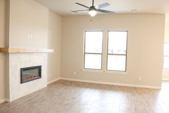 622 Honey Spgs in Shawnee, OK - Building Photo - Building Photo