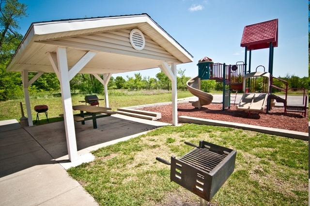 Santa Fe Terrace in Augusta, KS - Building Photo - Other