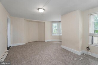 124 Washington Rd in Princeton, NJ - Building Photo - Building Photo