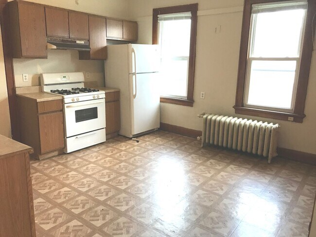421-425 Washington in Milwaukee, WI - Building Photo - Building Photo