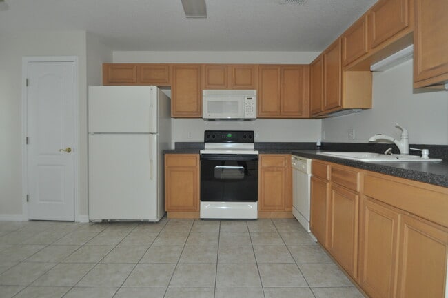 127 Lake Emma Cove Dr in Lake Mary, FL - Building Photo - Building Photo
