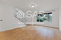 7650 SW Bel Aire Dr in Beaverton, OR - Foto de edificio - Building Photo