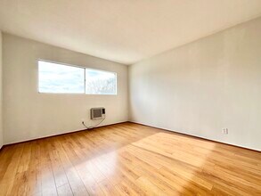 1144 N Orange Grove Ave in West Hollywood, CA - Building Photo - Building Photo