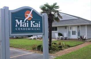 5602 Atlantic Ave, Unit Beachcomber at Mai Kai in Virginia Beach, VA - Building Photo