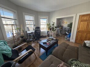 27 Portsmouth St, Unit 2 in Cambridge, MA - Foto de edificio - Building Photo