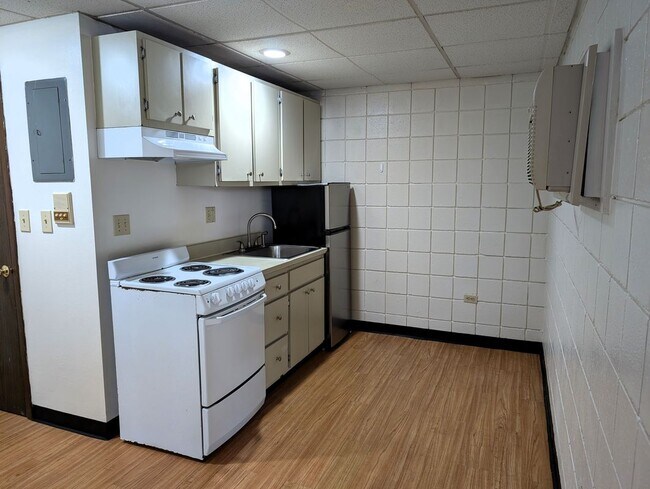 2668 Elmwood Ave in Buffalo, NY - Building Photo - Building Photo