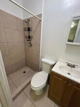 1907 SW 99th Ter in Miramar, FL - Building Photo - Building Photo