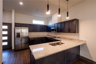 303 Park St in Springdale, AR - Building Photo - Building Photo