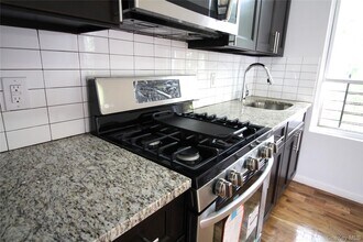 291 Bonner Pl in Bronx, NY - Building Photo - Building Photo