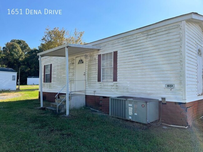 property at 1651 Dena Dr