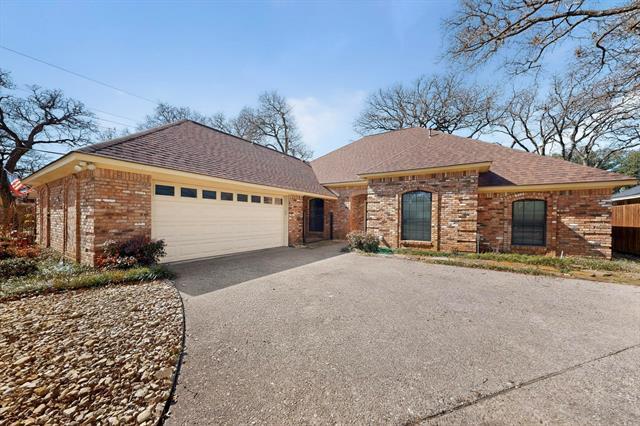 1505 Boundbrook Ln in Irving, TX - Building Photo - Building Photo
