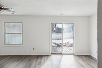 1863 E Creston Ave in Des Moines, IA - Building Photo - Building Photo