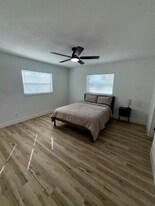 1001 S Dollins Ave in Orlando, FL - Building Photo