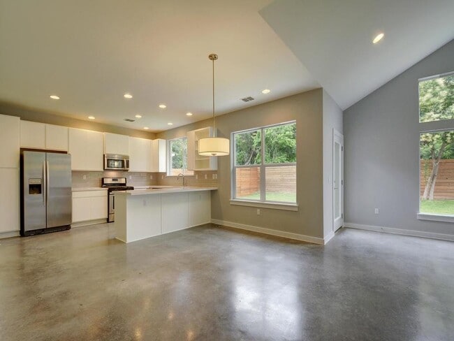 property at 5616 S 1st St