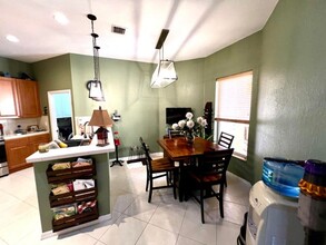 9942 Boynton Gardens Way in Boynton Beach, FL - Building Photo - Building Photo
