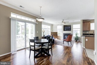13105 Marcey Creek Rd in Herndon, VA - Building Photo - Building Photo