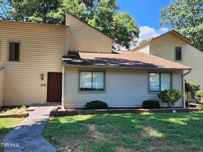 property at 1552 Colony Park Dr