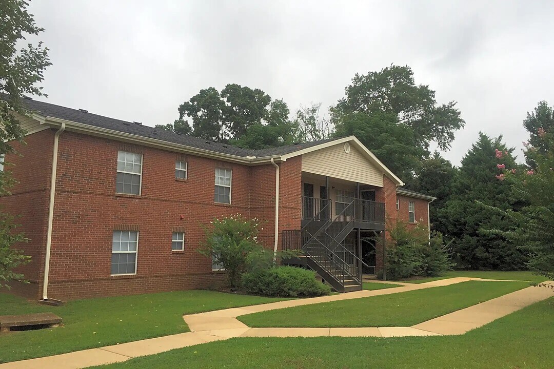 1900 Snows Mill Ave in Northport, AL - Building Photo