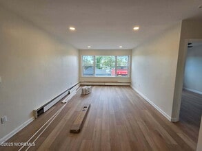 1 Willis Pl in Keansburg, NJ - Building Photo - Building Photo