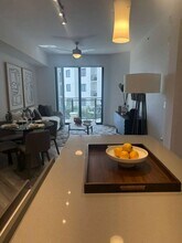 86 NE 6th Ave, Unit A2 in Hialeah, FL - Building Photo - Building Photo