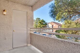 5026 S Rainbow Blvd in Las Vegas, NV - Building Photo - Building Photo