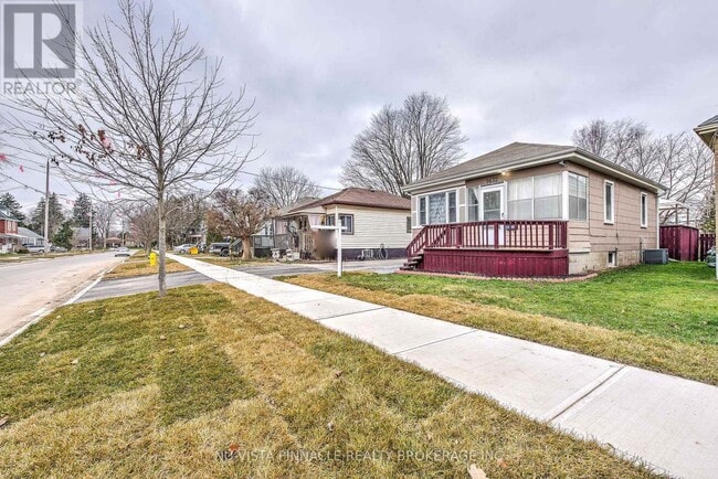 property at 1632 Churchill Ave