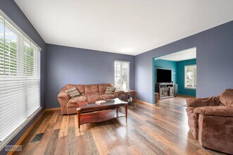 5512 Stonybrook Dr in Plainfield, IL - Building Photo - Building Photo