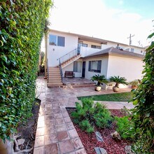 1038 12th St, Unit B in Santa Monica, CA - Building Photo - Building Photo