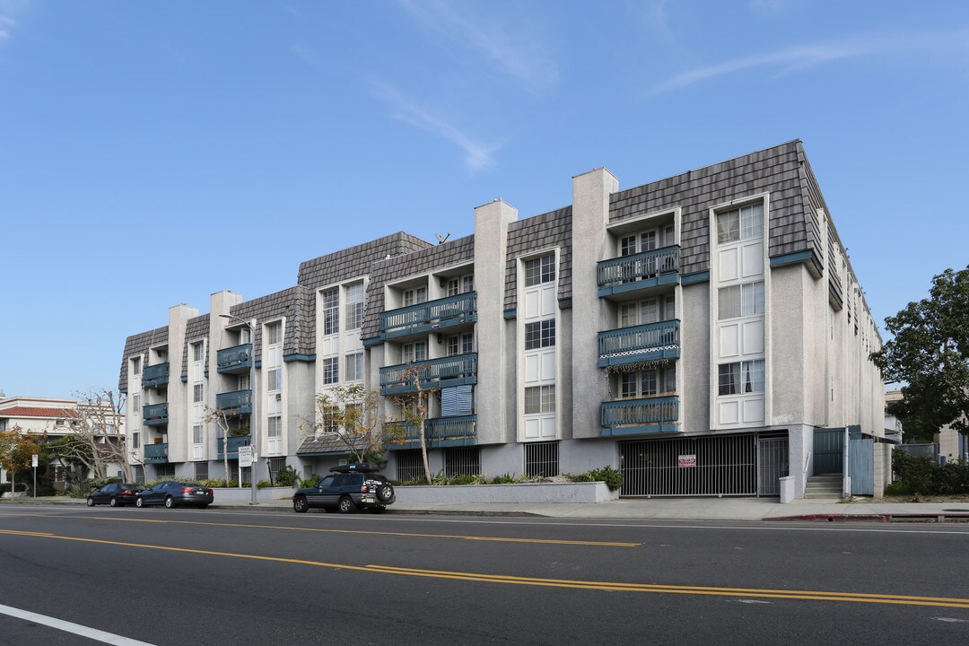 Motor Luxury Apartments in Los Angeles, CA - Building Photo