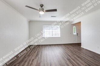 2605 Charter Oak Dr in Plano, TX - Building Photo - Building Photo