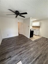 255 W Ocean View Ave, Unit 16 in Norfolk, VA - Building Photo - Building Photo