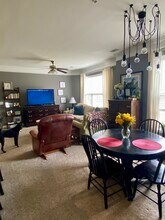 2310 Elliott Ave, Unit 812 in Nashville, TN - Building Photo - Building Photo