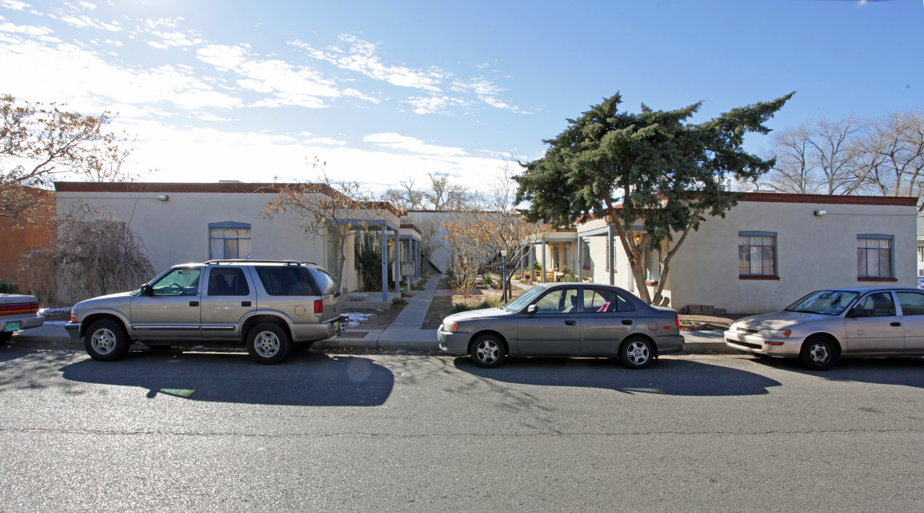 1114-1116 Silver Ave SW in Albuquerque, NM - Building Photo