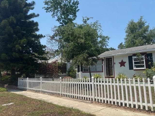 property at 646 Wood St