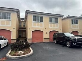 2490 Centergate Dr, Unit 105 in Miramar, FL - Building Photo