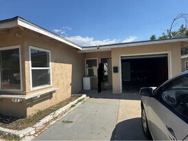 735 Ramona Ave N in San Bernardino, CA - Building Photo