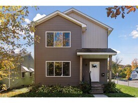 2084 Reaney Ave E in St. Paul, MN - Building Photo