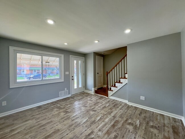 7716 Wynbrook Rd in Baltimore, MD - Foto de edificio - Building Photo