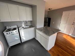 2519 Indianola Ave in Columbus, OH - Building Photo - Building Photo