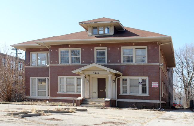 Penn Ridge Manor in Indianapolis, IN - Building Photo - Building Photo