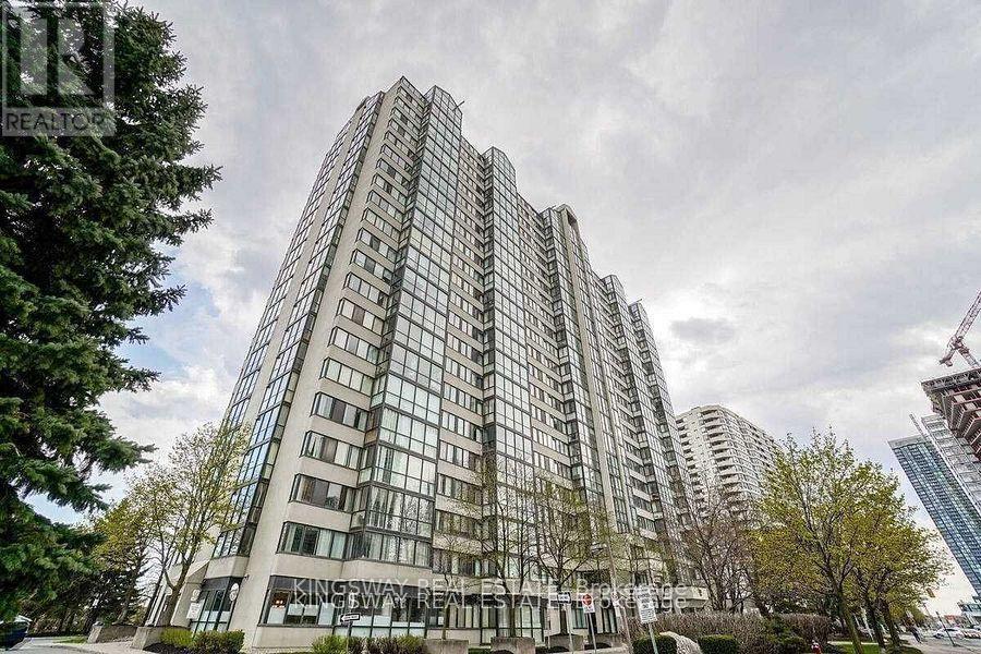 350-350 Webb Dr in Mississauga, ON - Building Photo
