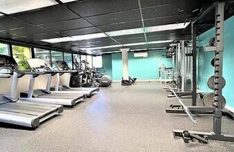 5 Embarcadero West in Oakland, CA - Building Photo - Building Photo