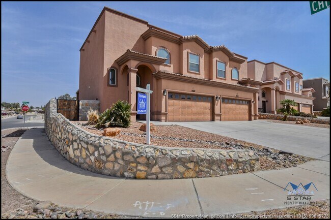 11651 Dos Palmas Dr in El Paso, TX - Building Photo - Building Photo
