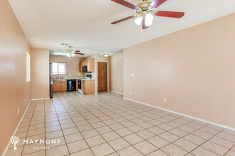 1473 E Avenida Isabella in Casa Grande, AZ - Building Photo - Building Photo