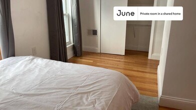 Room in Shared 6 bed/2 bath home, Unit F in Boston, MA - Building Photo - Building Photo