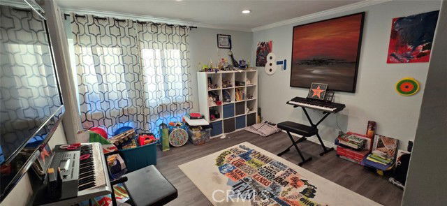 10126 Vanalden Ave in Los Angeles, CA - Building Photo - Building Photo